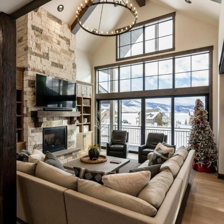 Photo of Livingroom in Island Park