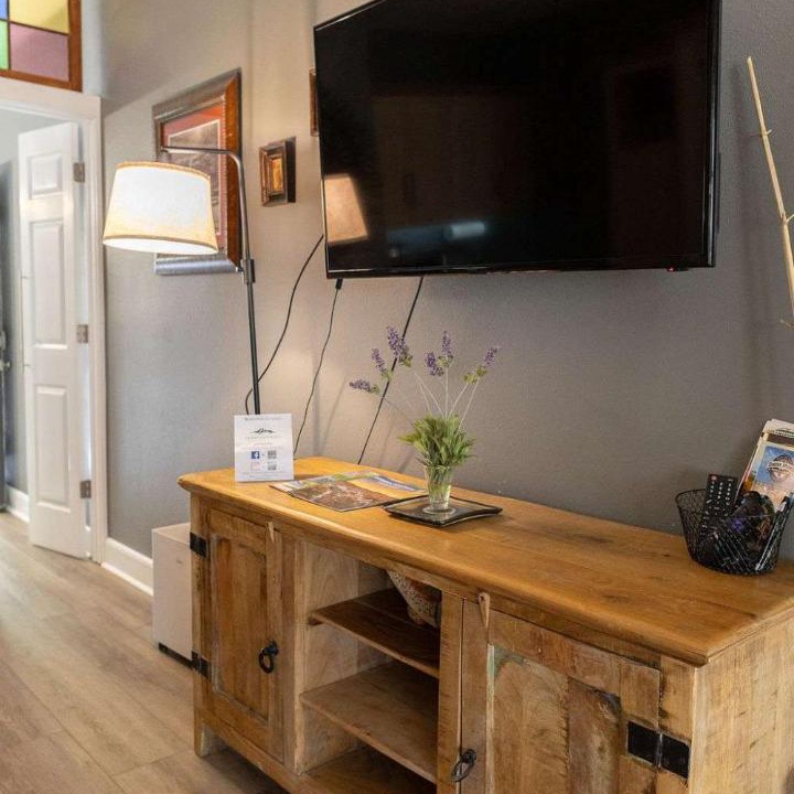 Photo of Livingroom in Eureka Springs Historic District