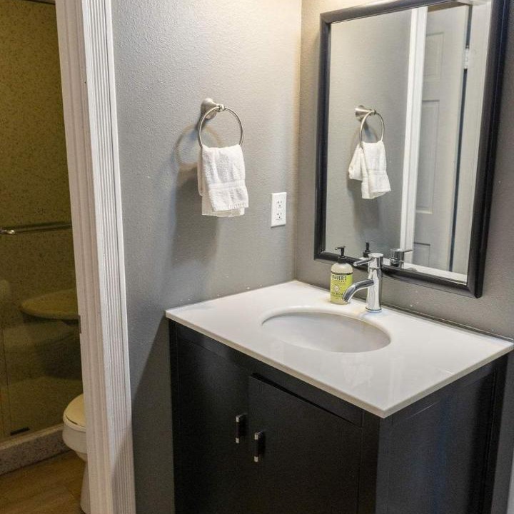 Photo of Bathroom in Eureka Springs Historic District