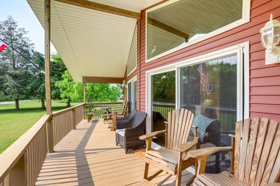 Photo of Patio Balcony in Kelleys Island