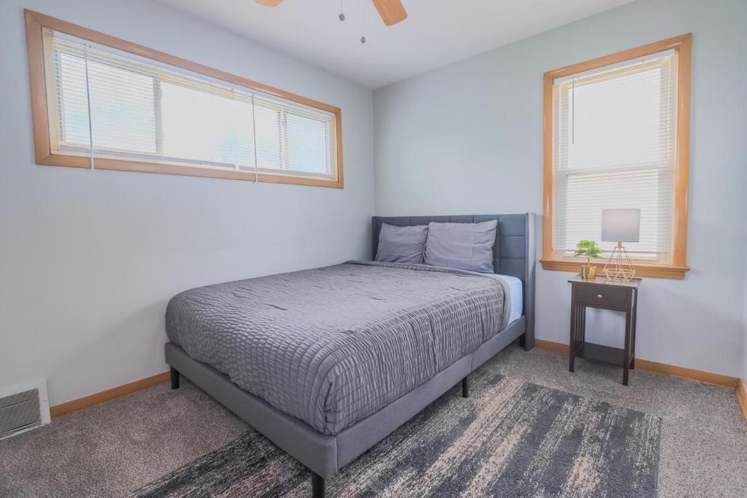 Photo of Bedroom in Euclid
