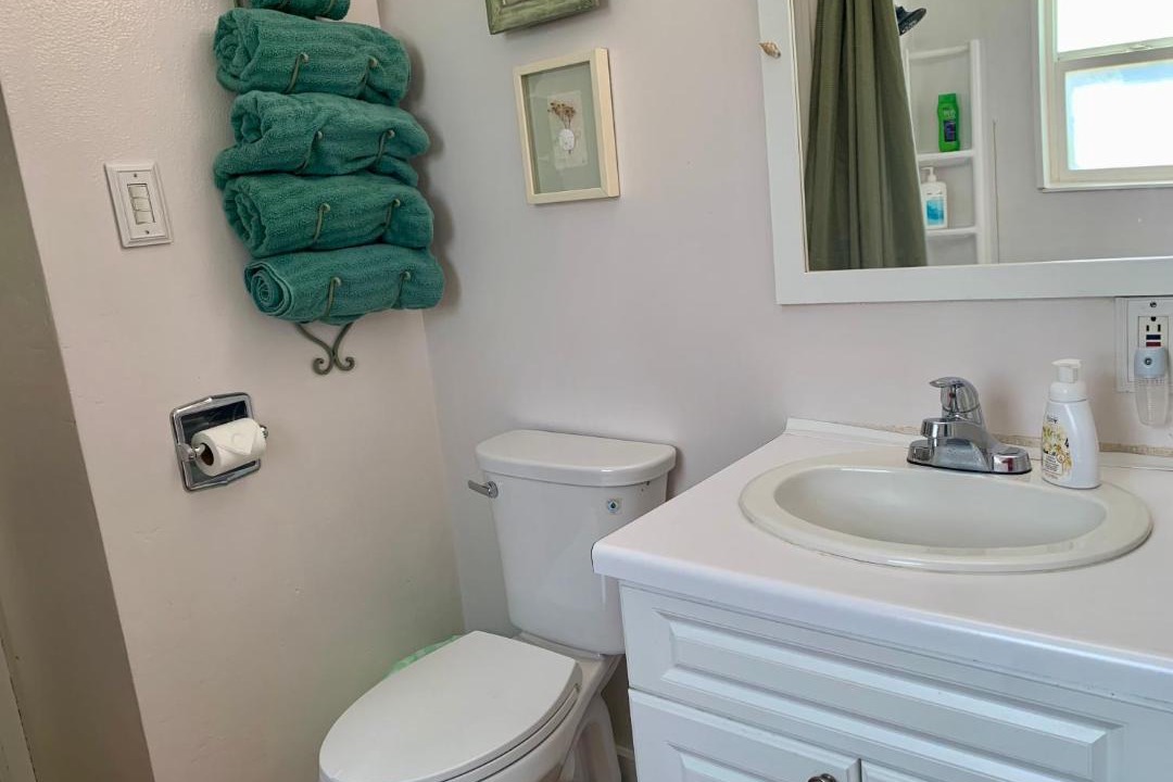 Photo of Bathroom in American Falls