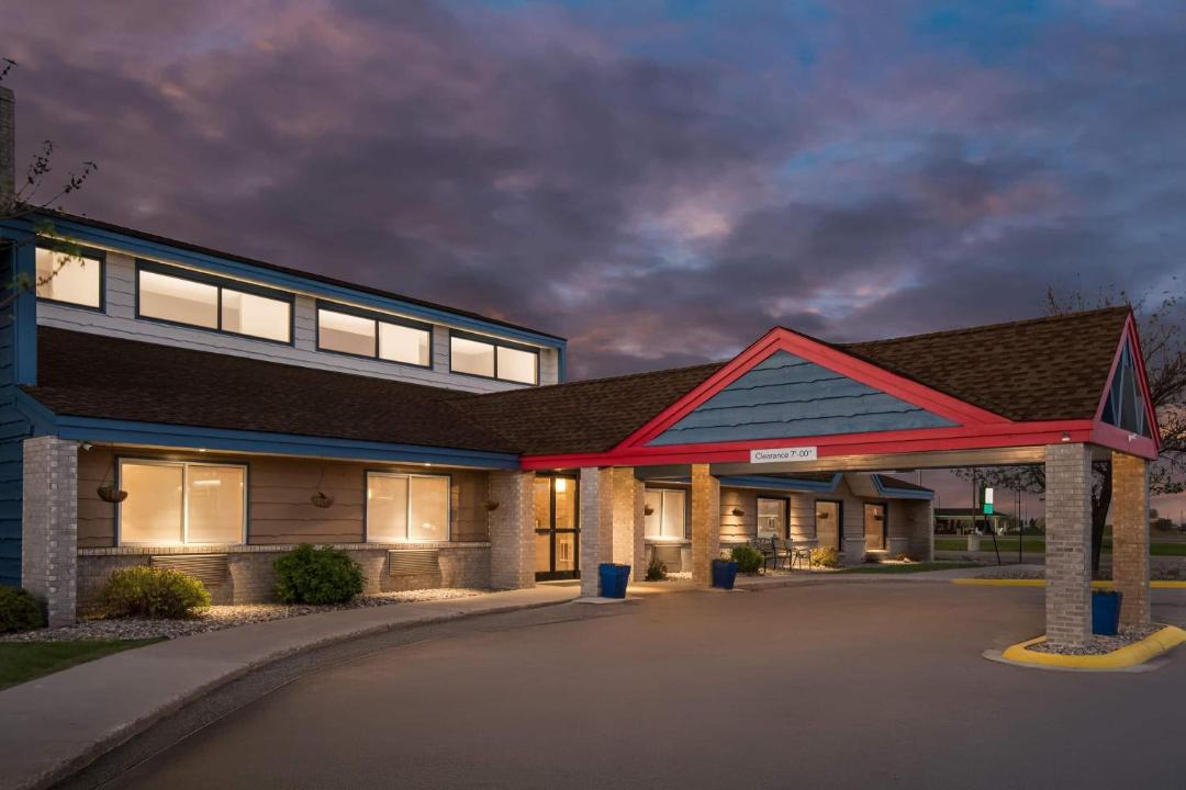 Photo of Buildings in Crookston