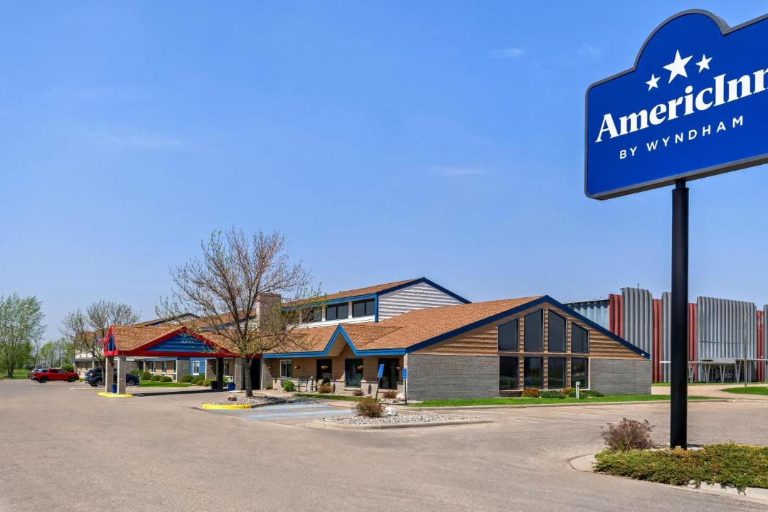 Photo of Buildings in Crookston