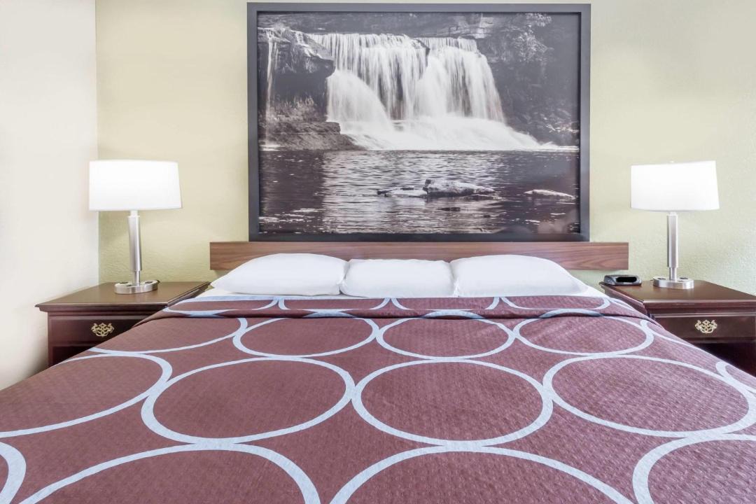 Photo of Bedroom in Logansport