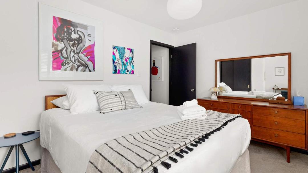Photo of Bedroom in East Congress