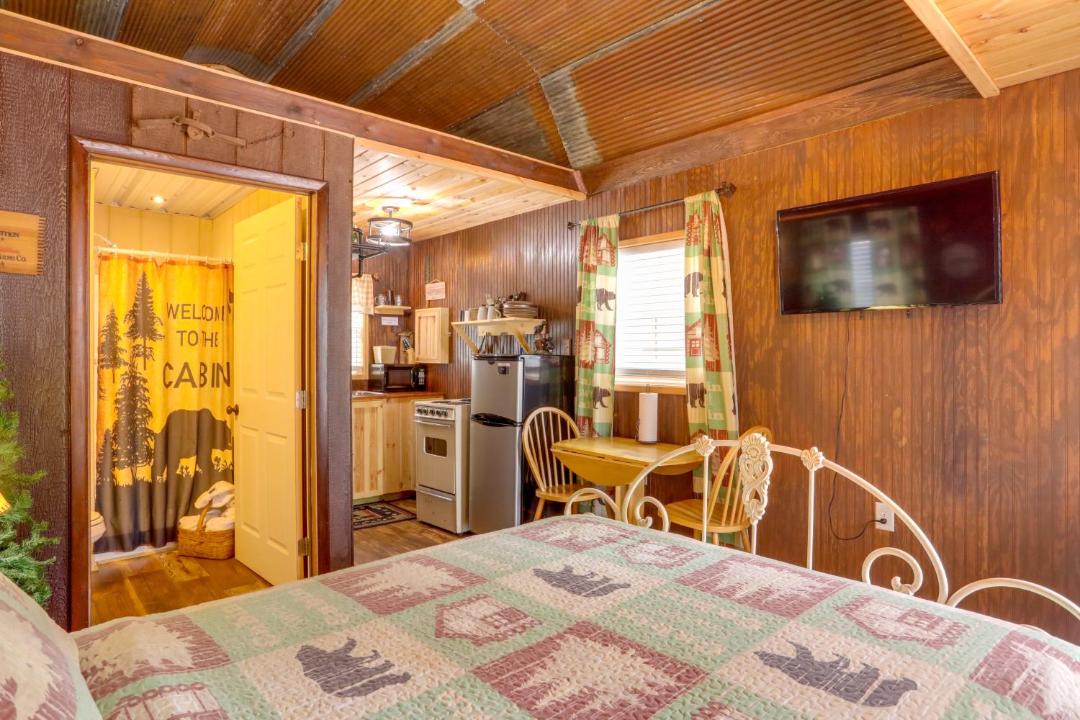 Photo of Bedroom in Greers Ferry