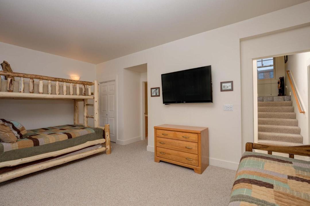Photo of Bedroom in Saddle Ridge