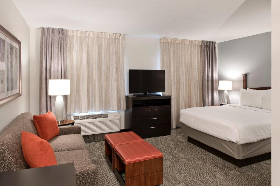 Photo of Others in Ballantyne