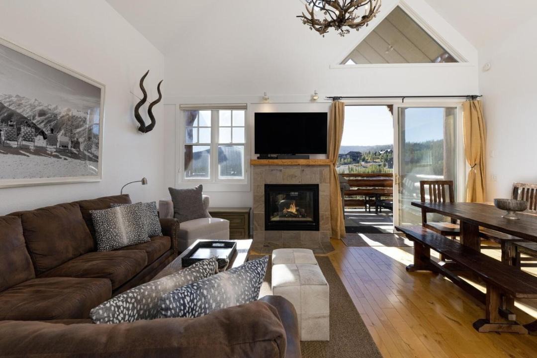 Photo of Livingroom in Saddle Ridge