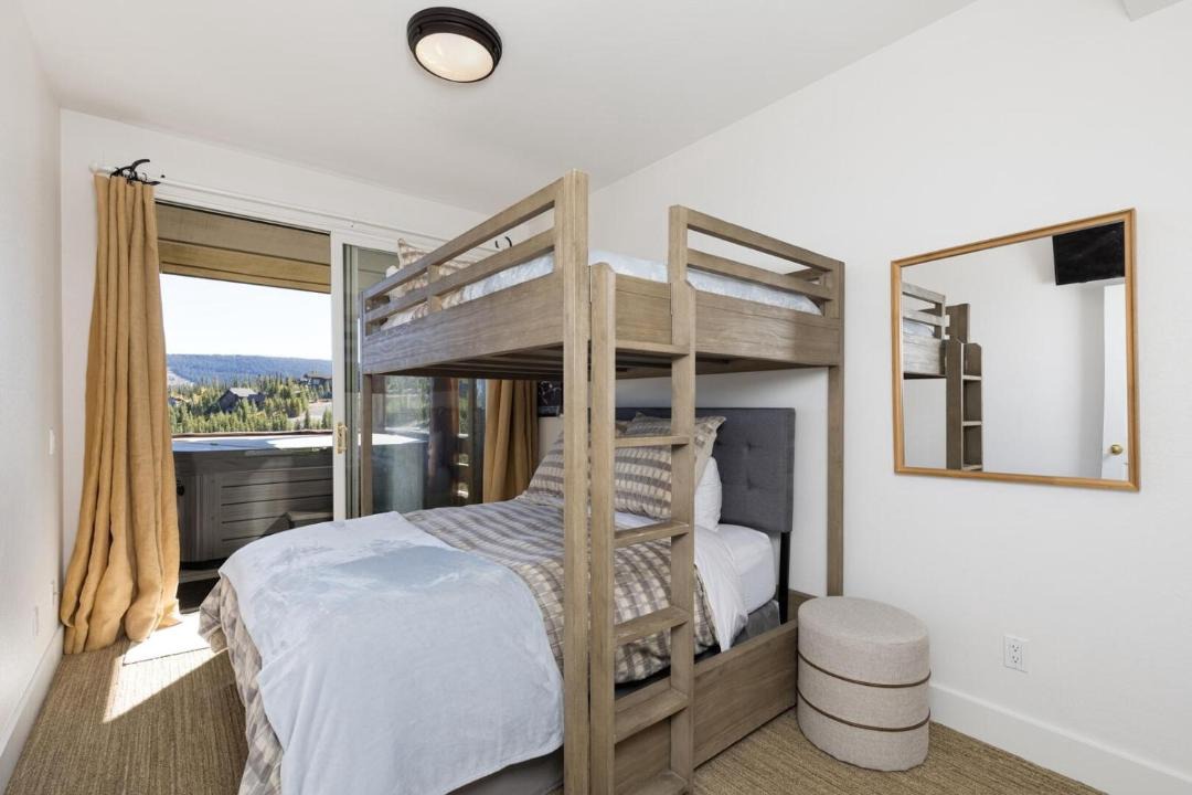 Photo of Bedroom in Saddle Ridge