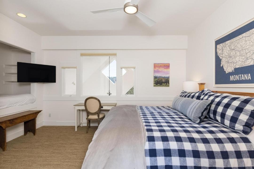 Photo of Bedroom in Saddle Ridge