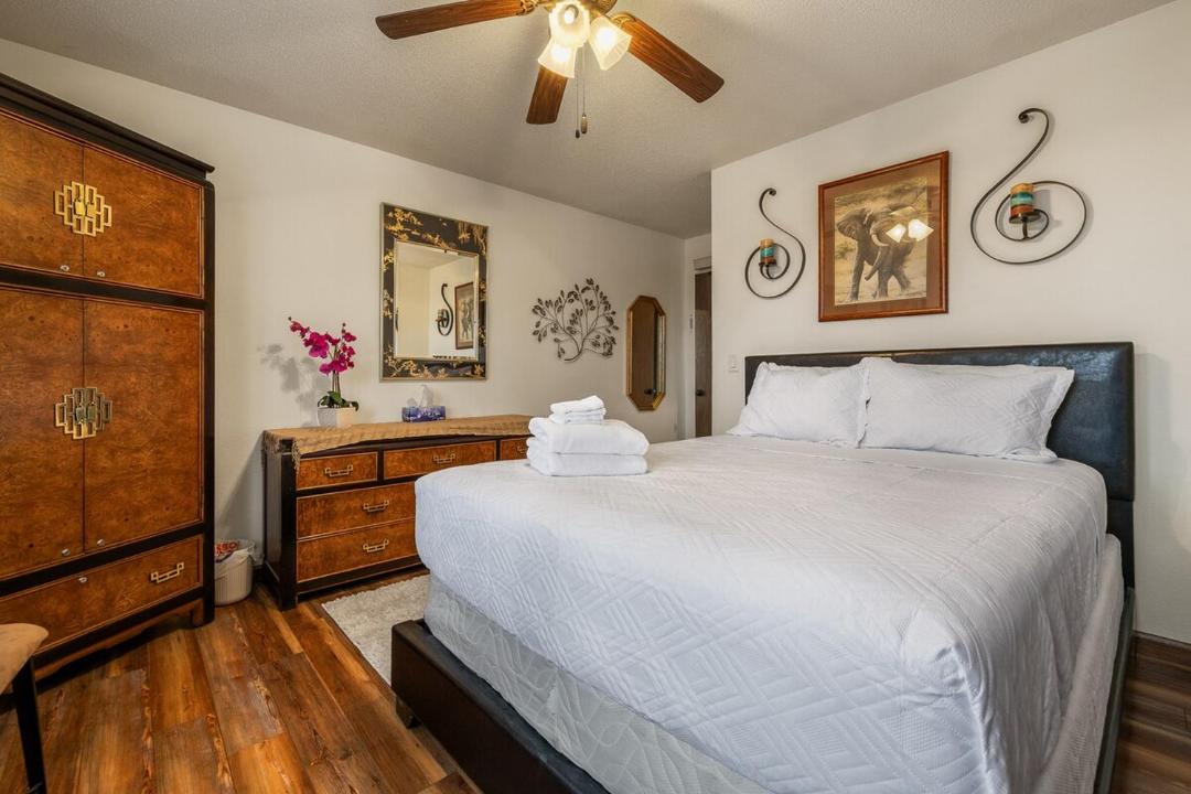 Photo of Bedroom in Lead