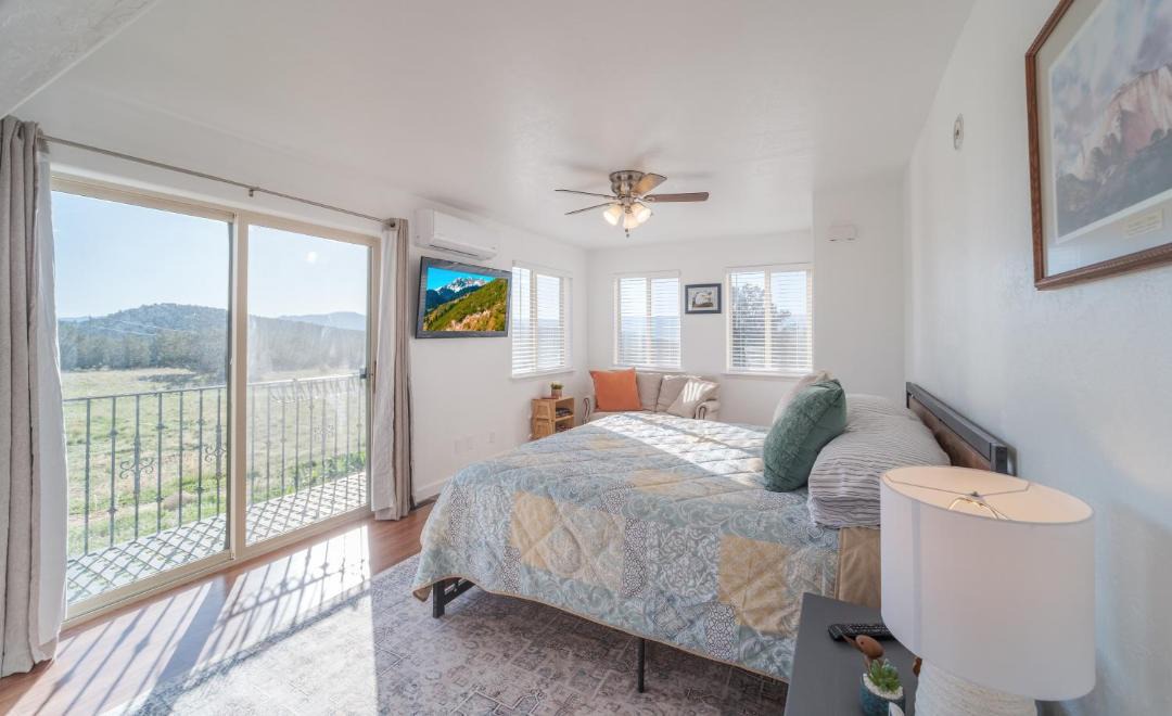 Photo of Bedroom in Spring City