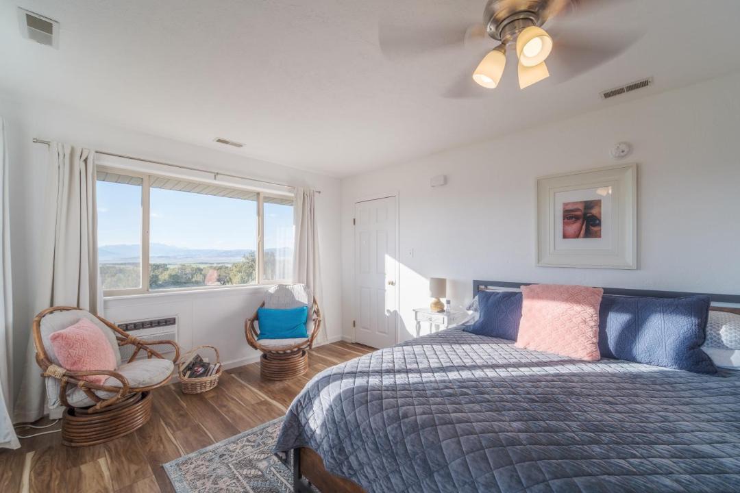 Photo of Bedroom in Spring City