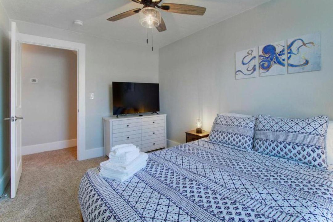 Photo of Bedroom in Vermilion