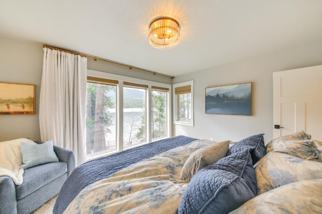 Photo of Bedroom in Sandpoint