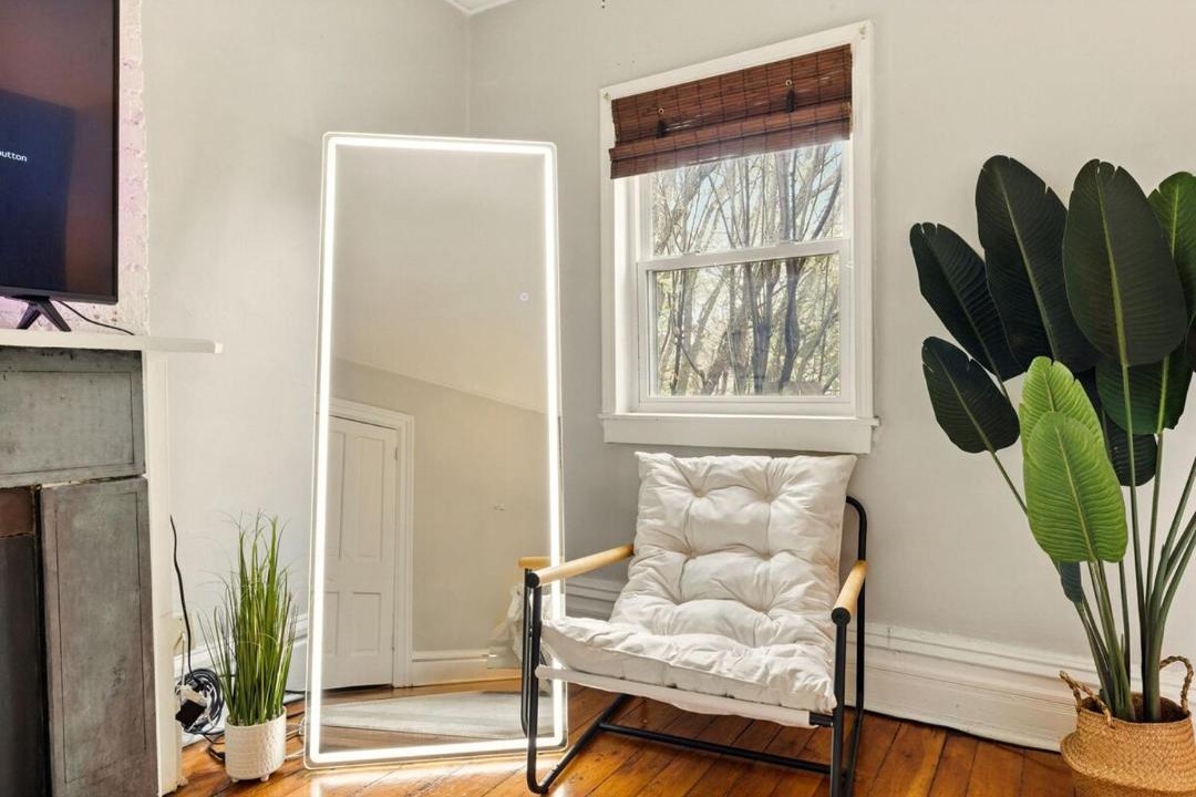 Photo of Livingroom in University District