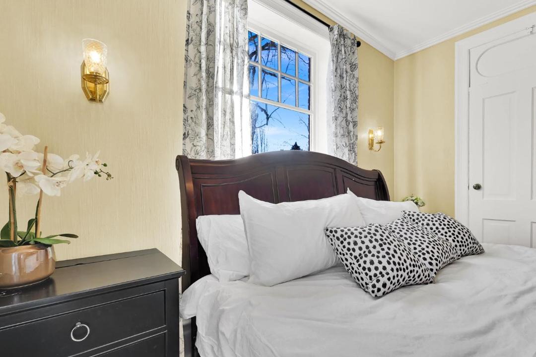 Photo of Bedroom in Huntsville