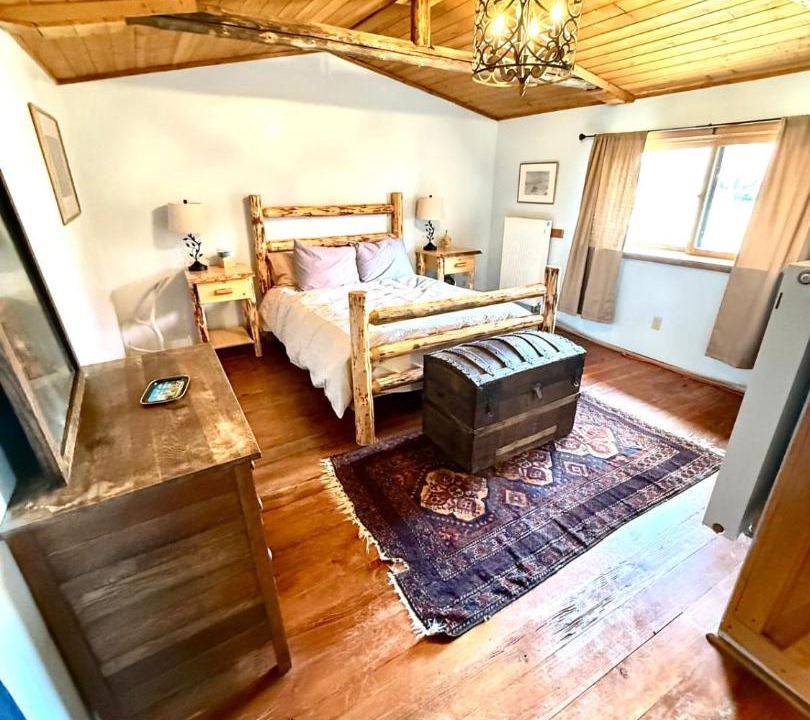 Photo of Bedroom in Carbon County