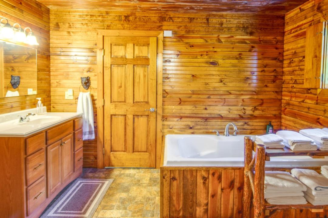Photo of Bathroom in Blandburg