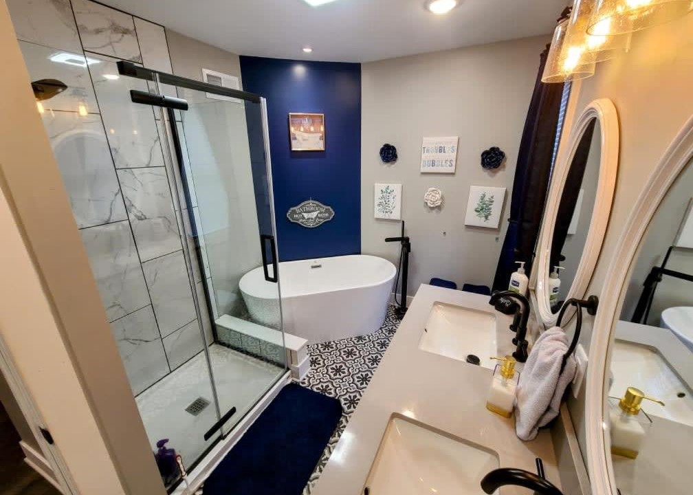 Photo of Bathroom in Vine