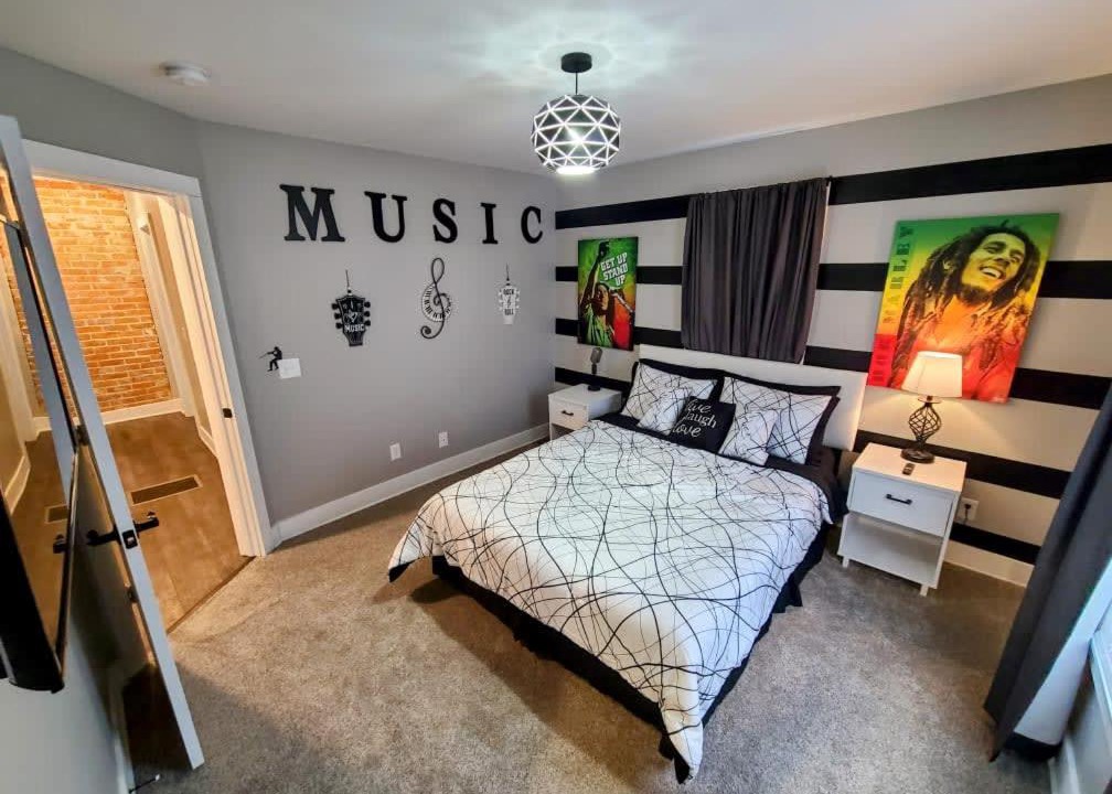 Photo of Bedroom in Vine