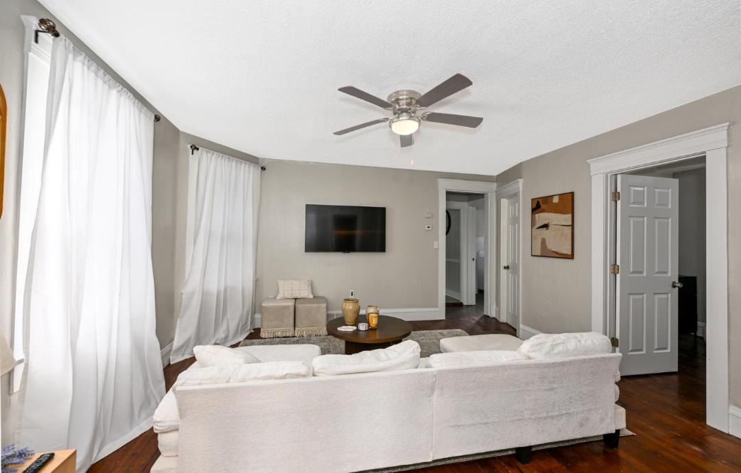 Photo of Bedroom in Tremont