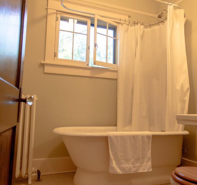 Photo of Bathroom in Sheridan