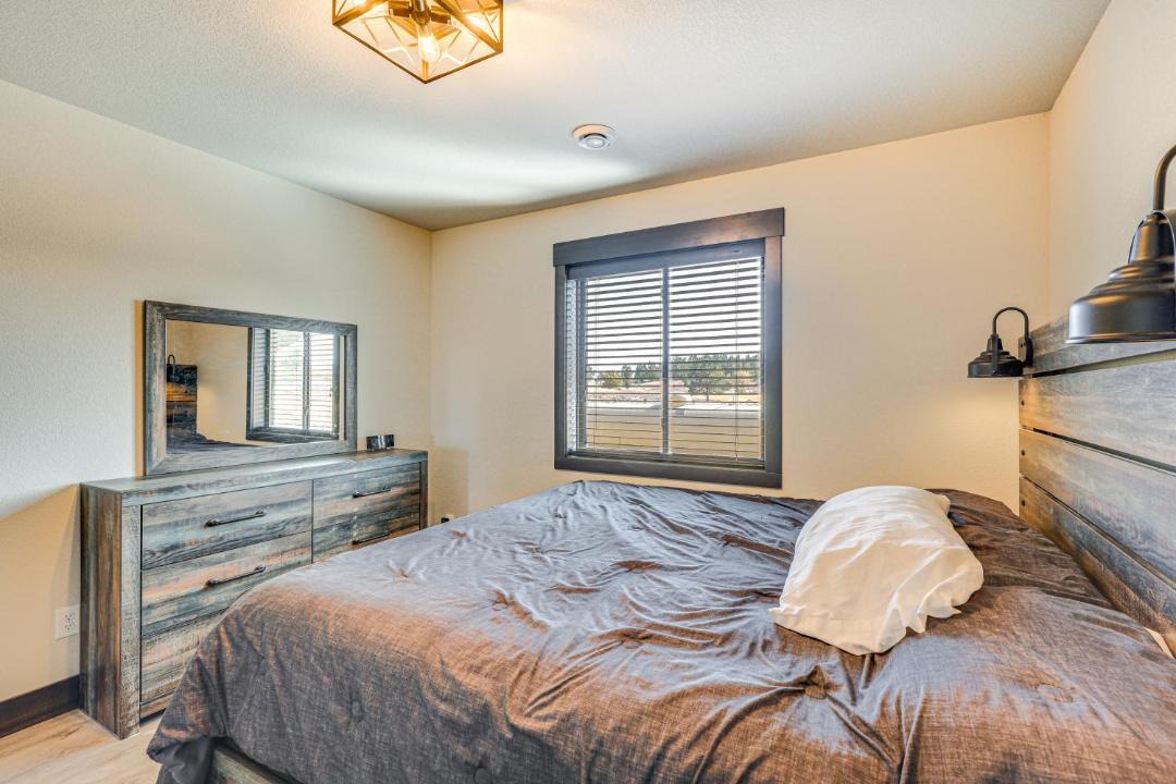 Photo of Bedroom in Sturgis