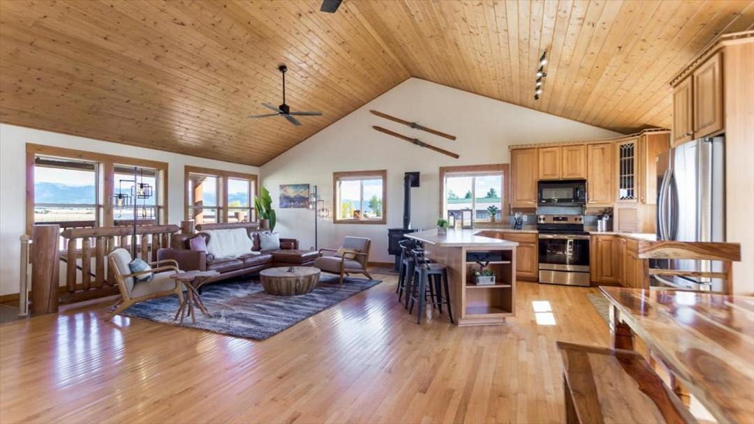 Photo of Others in Leigh Creek Estates