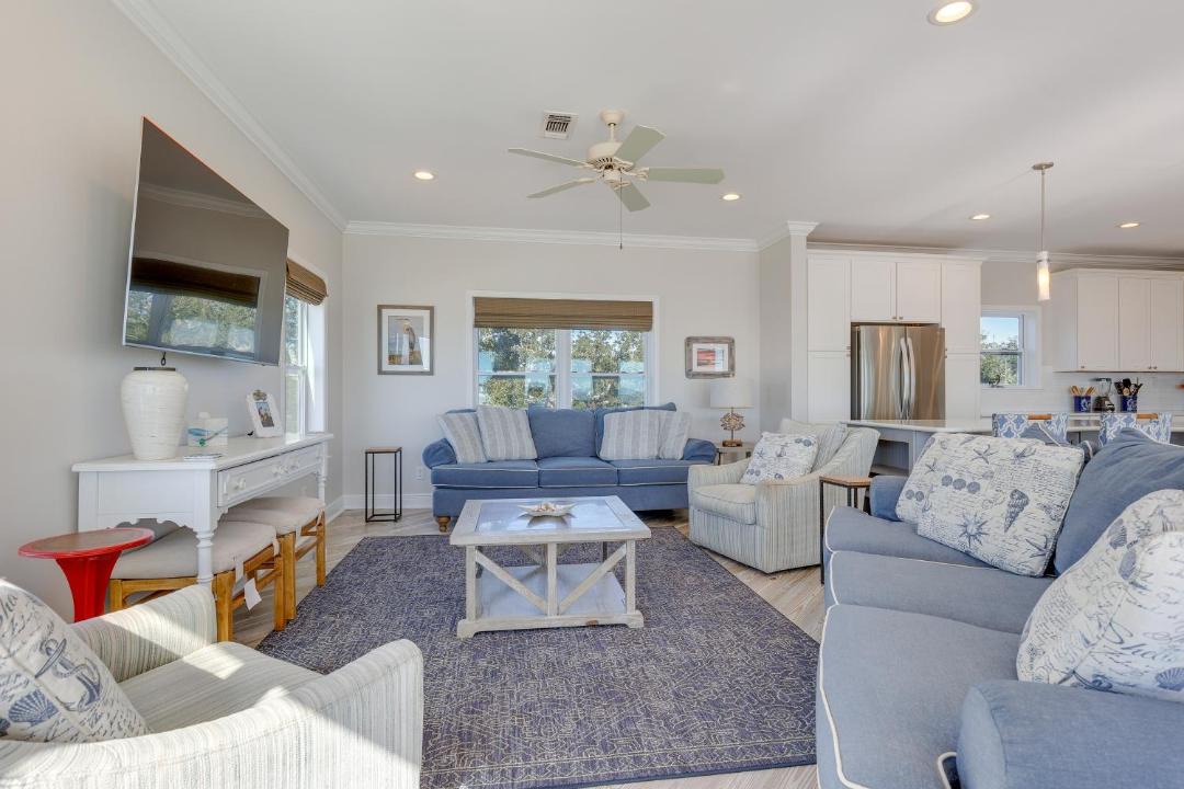 Photo of Livingroom in Ocean Springs