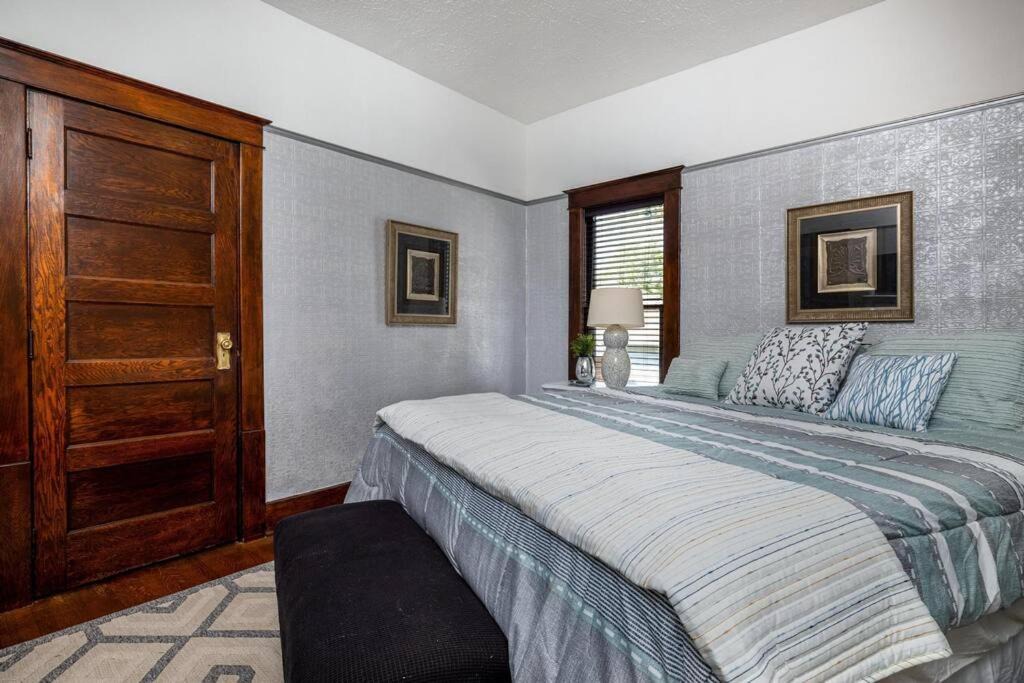 Photo of Bedroom in Kempton