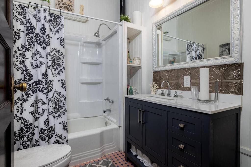 Photo of Bathroom in Kempton