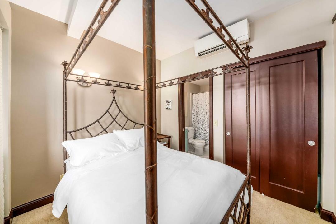 Photo of Bedroom in Short North