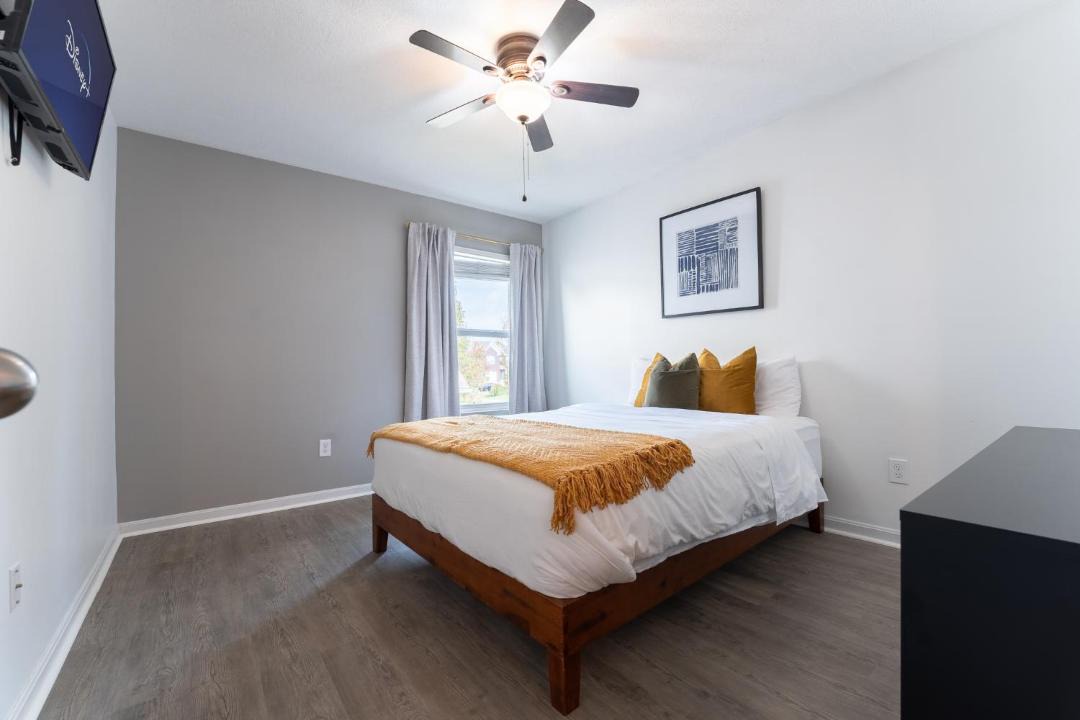 Photo of Bedroom in Jeffersonville - Clarksville
