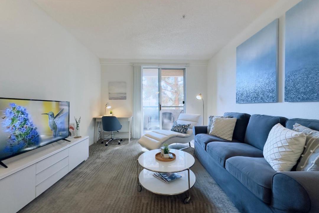 Photo of Livingroom in University City