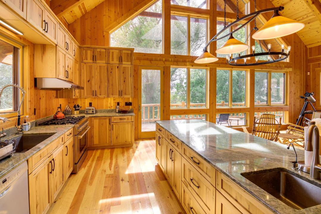 Photo of Kitchen in Arlee