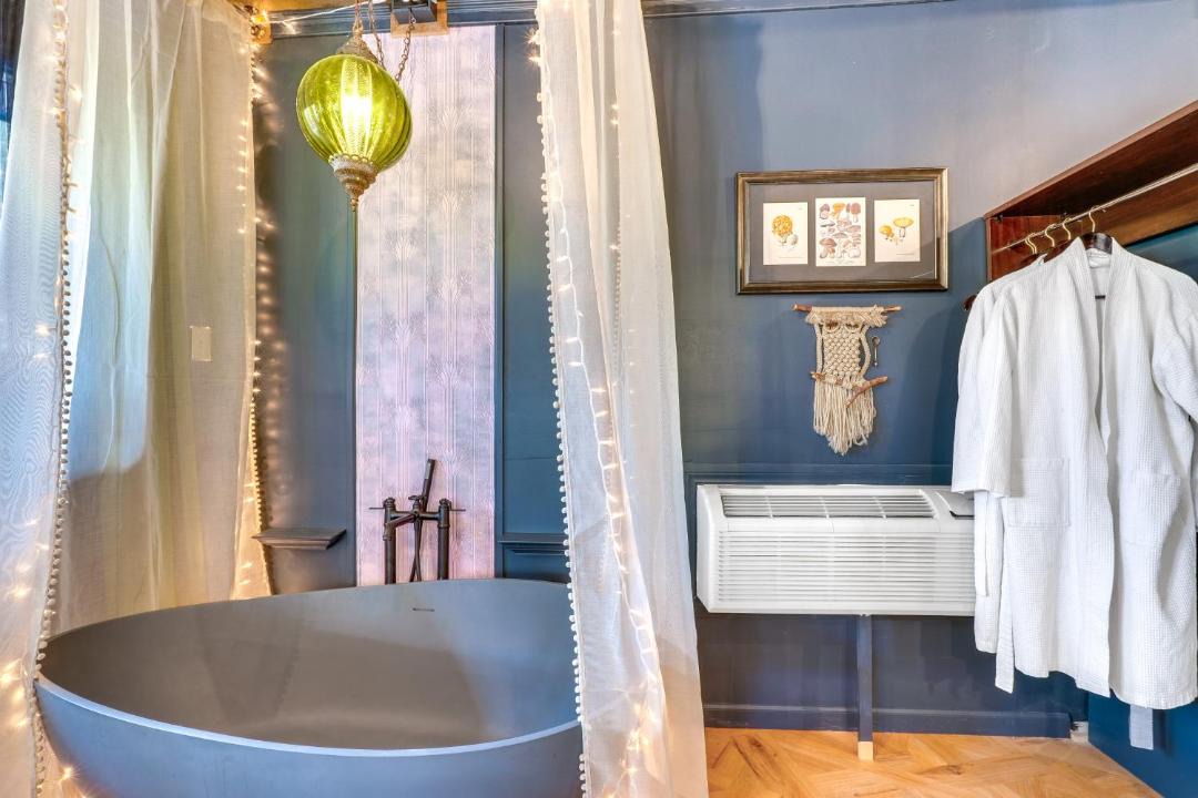 Photo of Bathroom in Lost Bridge Village