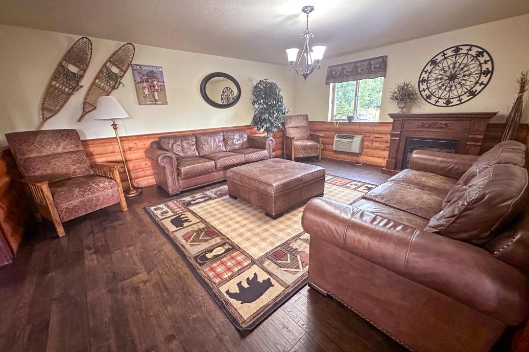 Photo of Livingroom in Ponderay