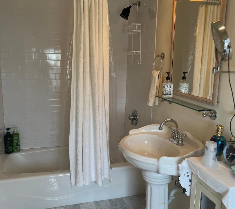 Photo of Bathroom in Seventh Ward