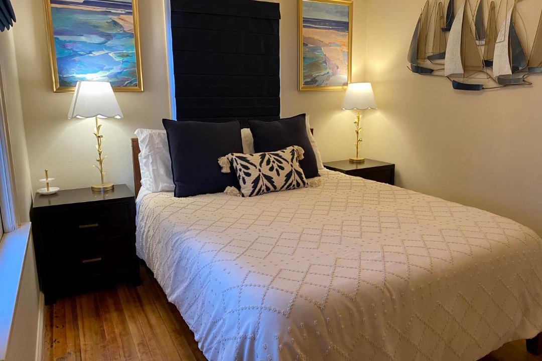 Photo of Bedroom in Astoria