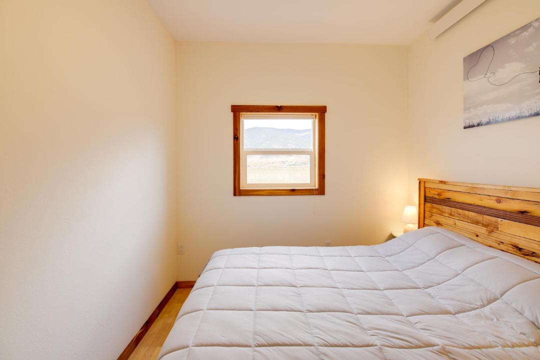 Photo of Bedroom in Arlee