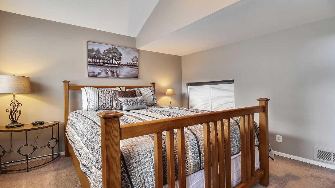 Photo of Bedroom in Sunriver