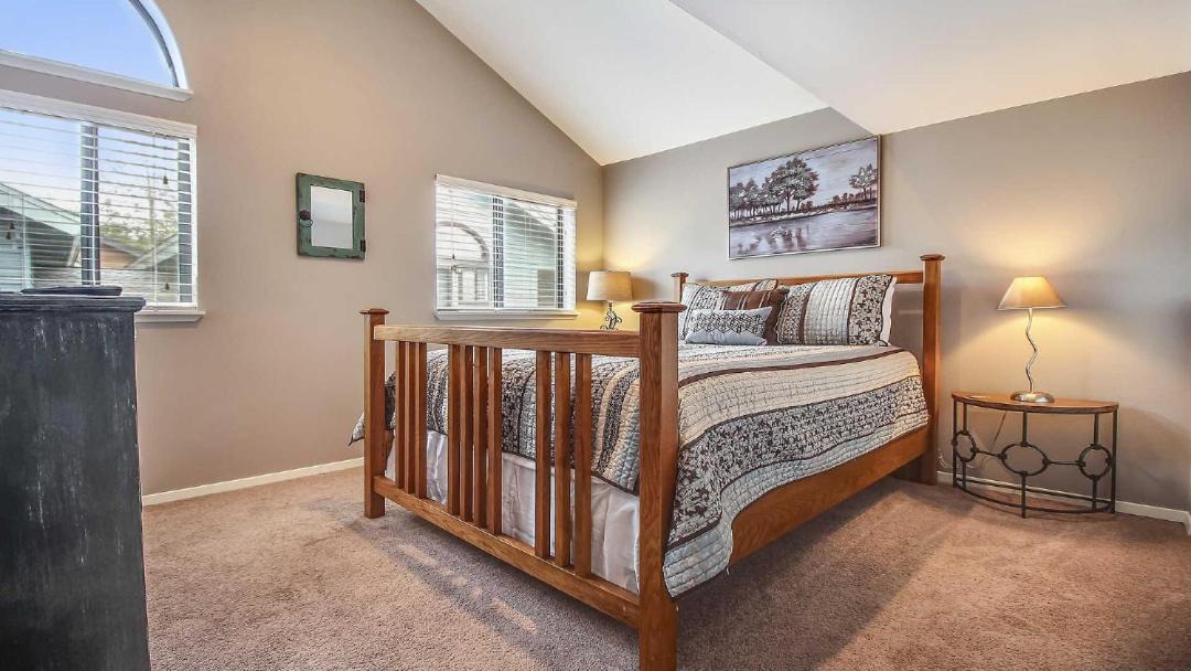 Photo of Bedroom in Sunriver