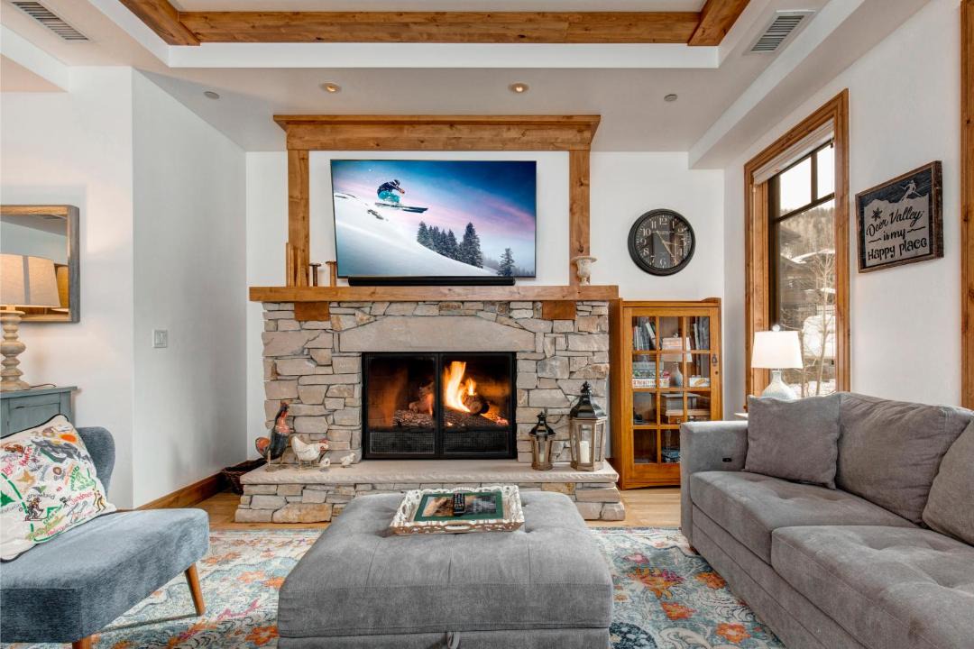 Photo of Livingroom in Empire Pass
