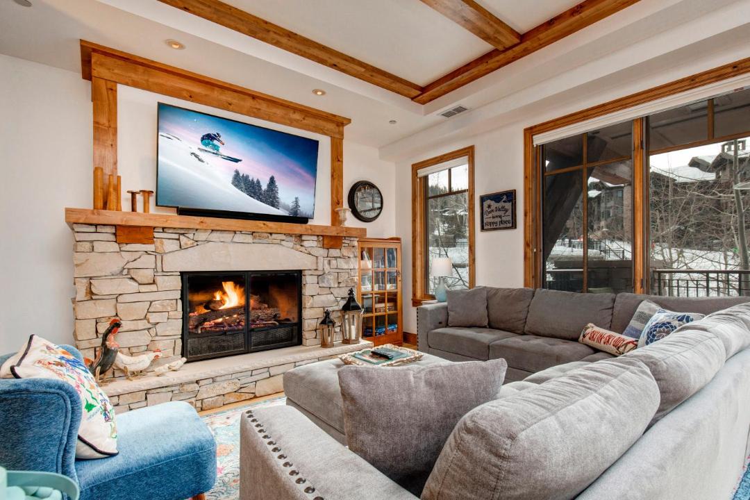 Photo of Livingroom in Empire Pass