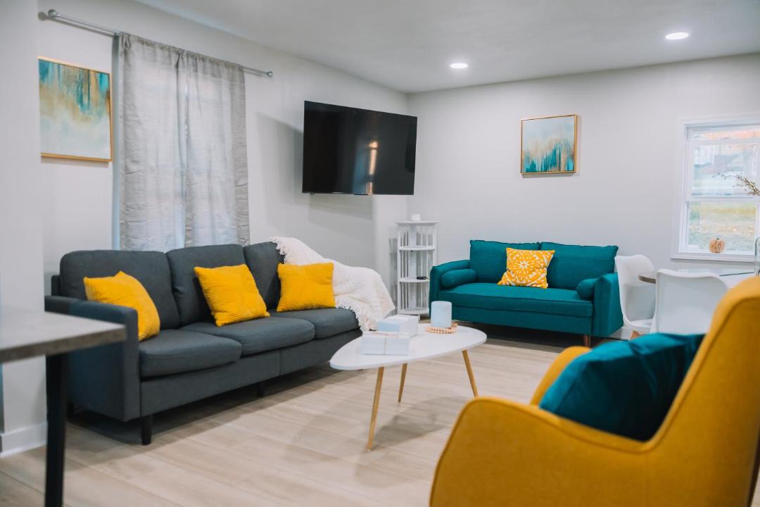 Photo of Livingroom in Apple Creek