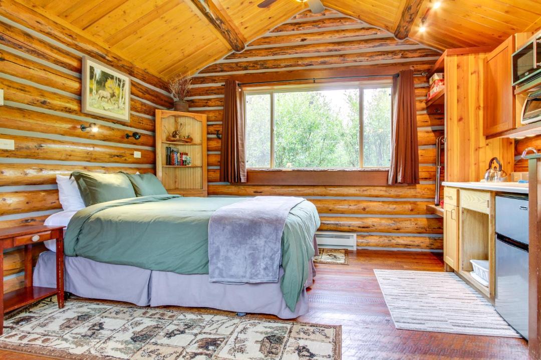 Photo of Bedroom in Silver Gate