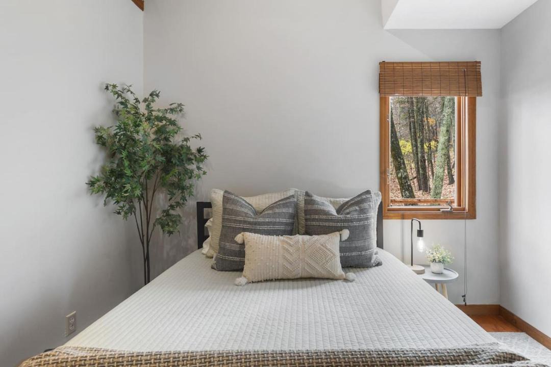 Photo of Bedroom in Mountain Creek
